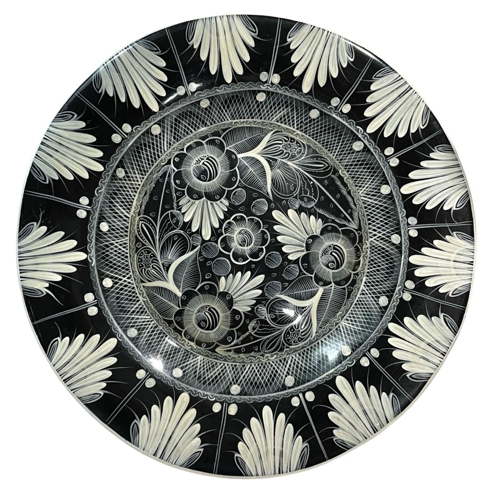 Vintage 1970s Barro Brunido Decorative Ceramic Wall Plate 12.5" - Hand Painted